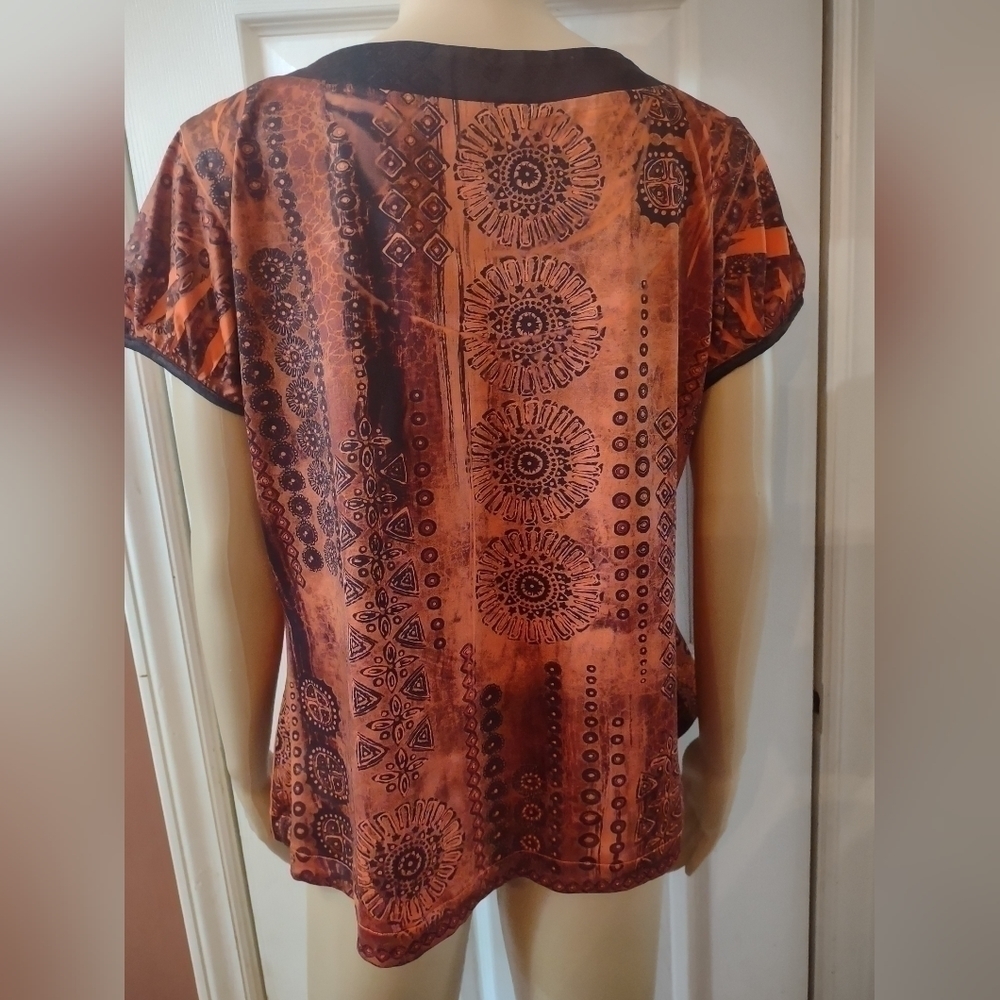 Cato women's size medium black and orange short sleeve blouse shirt top - Picture 2 of 6